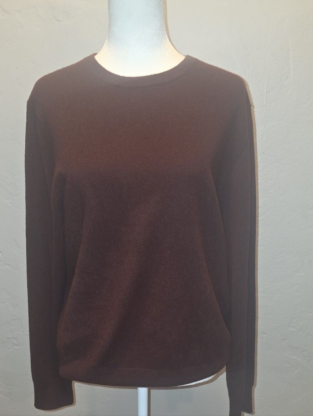 NWT Quince 100% Mongolian Chashmere Deep Burgundy Crewneck Sweater